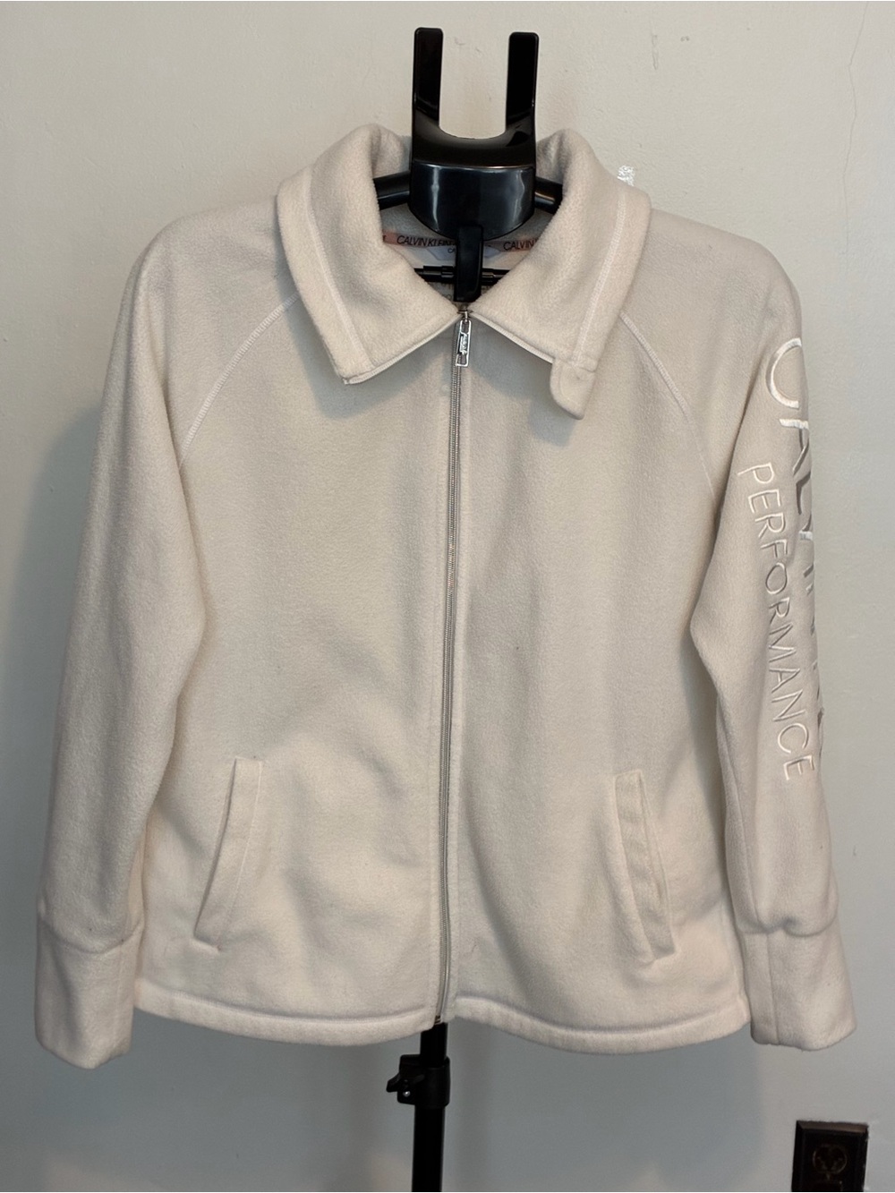 Calvin Klein white performance women’s fleece zip-up jacket size large